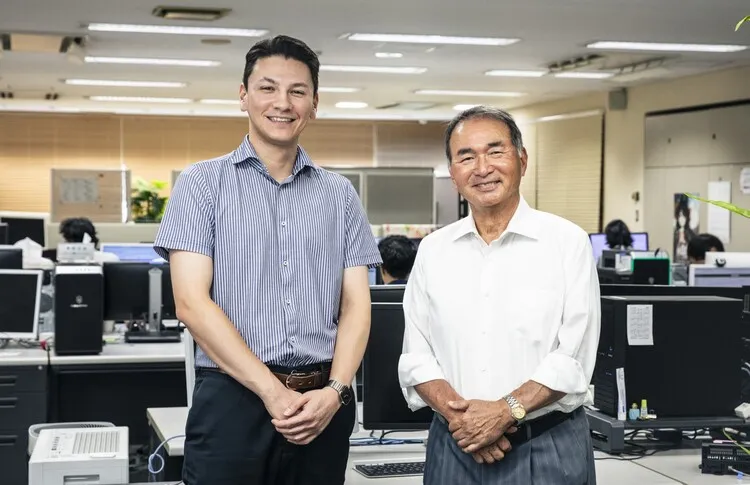 株式会社アイ・ピー・エルの吉川実社長と株式会社オルタック代表のイルマス玲